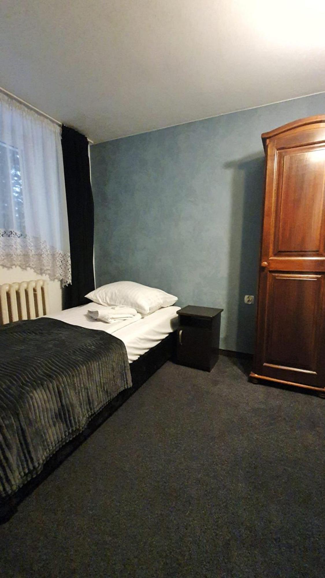 Willa Bialy Domek - 600M Krupowki Zakopane Room photo